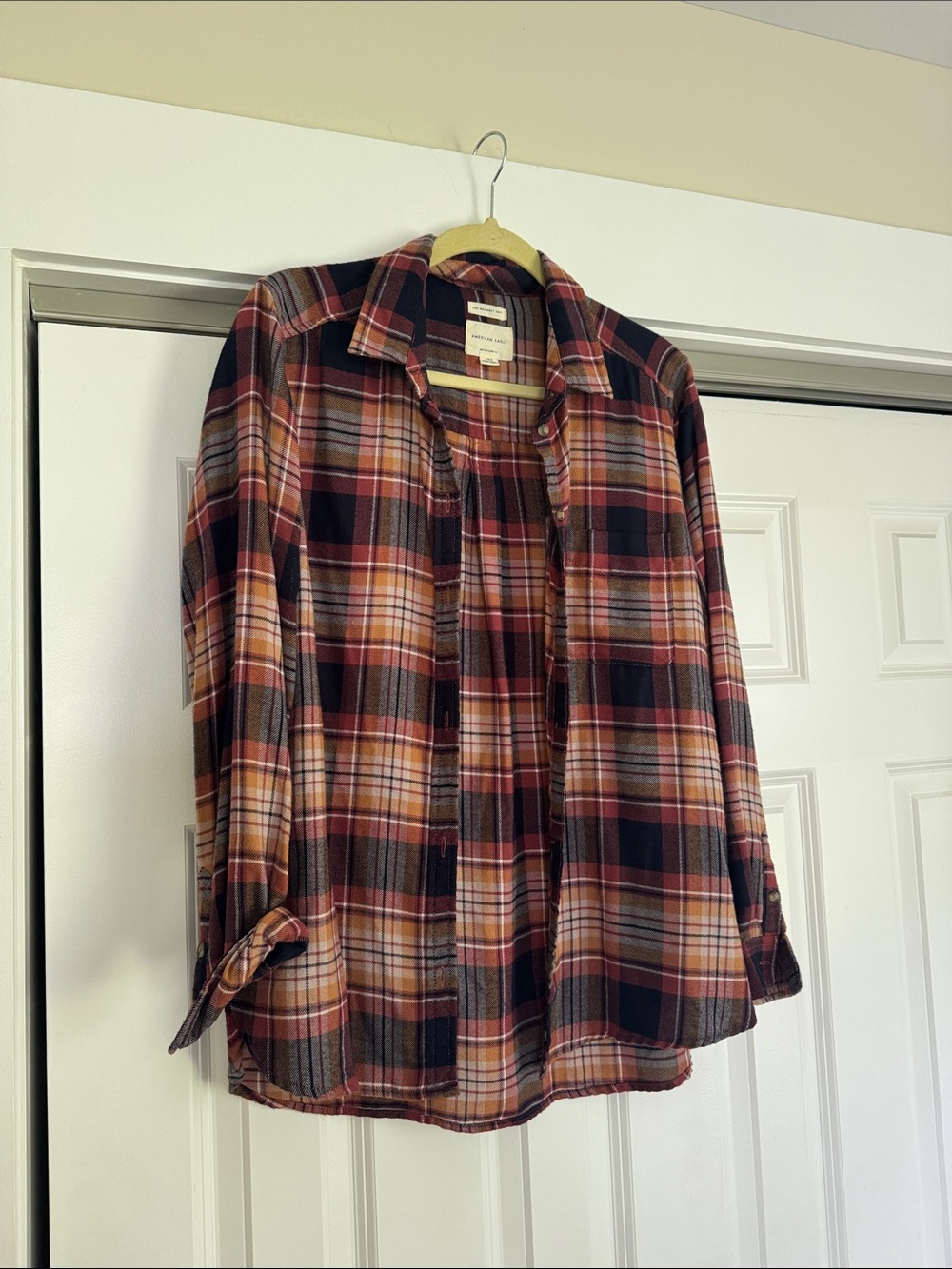 American Eagle Outfitters Plaid Button-Down in Rust, Black & Cream